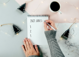 happy-new-year-2021-womans-hand-writing-2021-goals_2_l.png